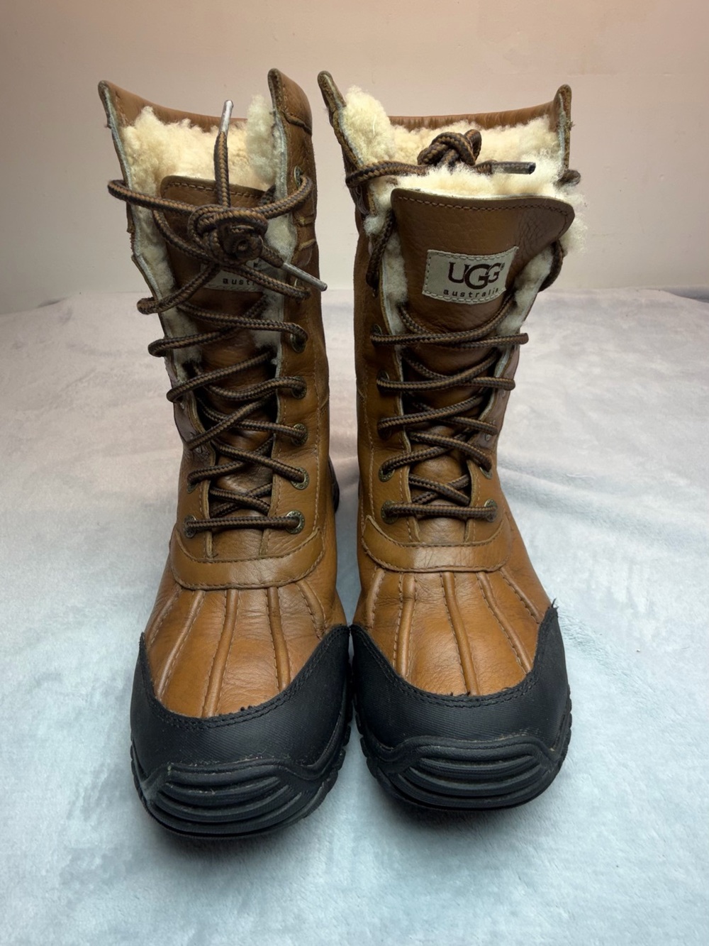 UGG Chestnut Brown Shearling-Lined Lace-Up Winter Boots